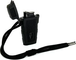 Crni upaljač s visokim turbo plamenom Xikar Stratosphere