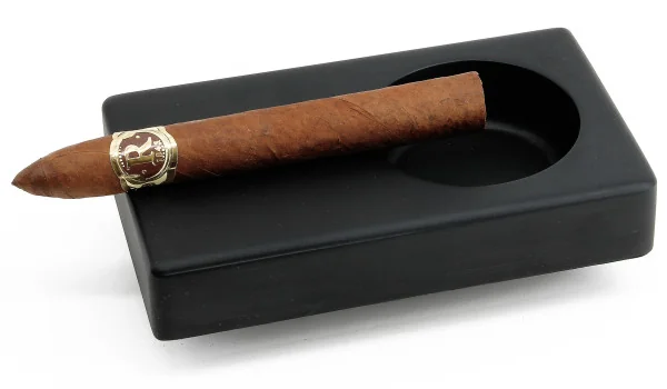BigSmoke drvena pepeljara za 1 cigaru crna