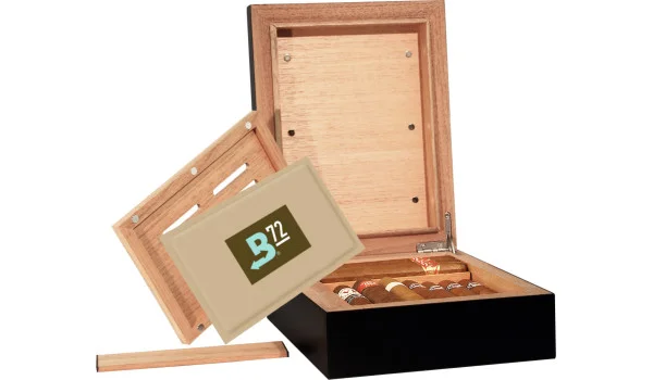 BigSmoke humidor mini crni s pakiranjem Bovede 72 %